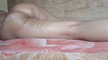 Bhabhi Got Her Ass Massaged with Oil and the Brother-in-law Saw the Hole of Bhabhi's Ass