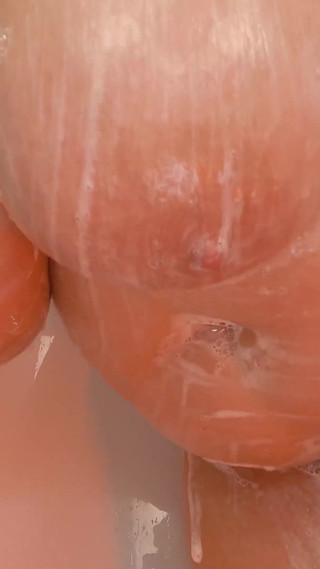 BBW Anna Katz Washing Her Gorgeous Body