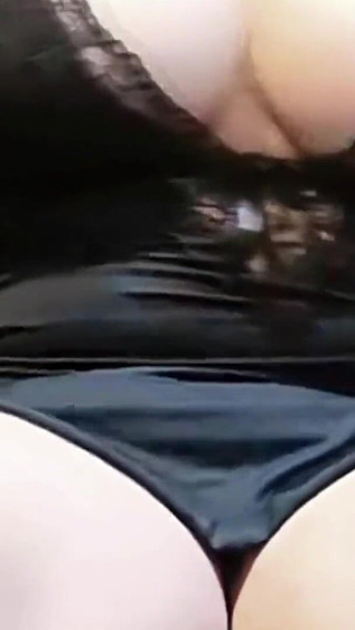 Perfect Bobs Wife so Horny Alone in Home While Cuckold Is Working