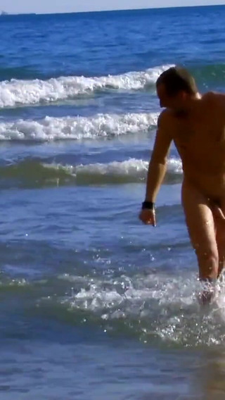 Sexy Video: Milky Leo