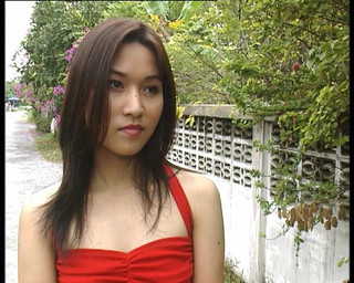 Junge Asia Teen Mit Riesen Dildo - Young Asian Teen with Huge Dildo