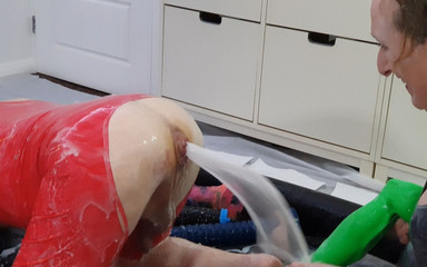 Playing with Slime Lube and Big Dildos in the Paddling Pool